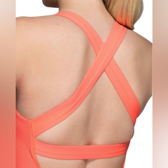 Lululemon Core Kicker Tank - Picture 2 of 11